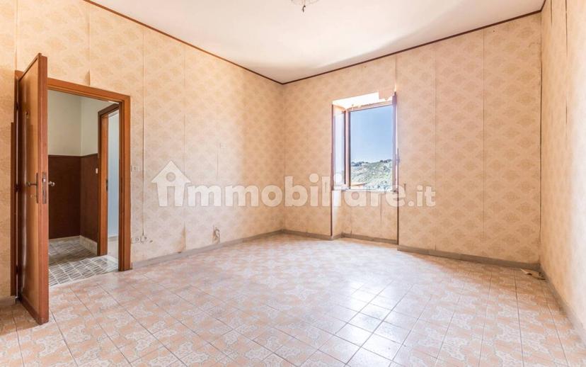Quadrilocale via San Vito e Stella, Centro, Priverno — foto 2 di 27