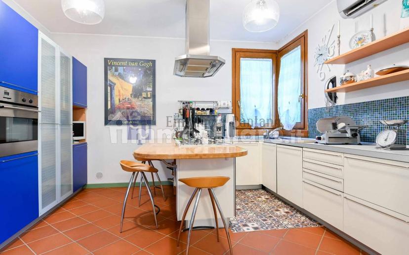 Villa plurifamiliare via Don Luigi Belotti 63, Centro, Grumello del Monte — foto 6 di 55