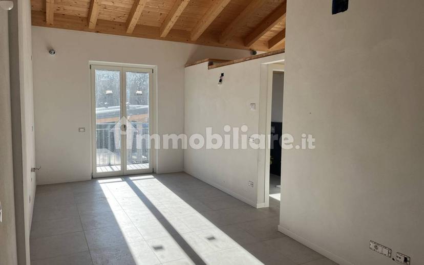 Trilocale Contrada Maioni, Mossini, Sondrio — foto 3 di 6