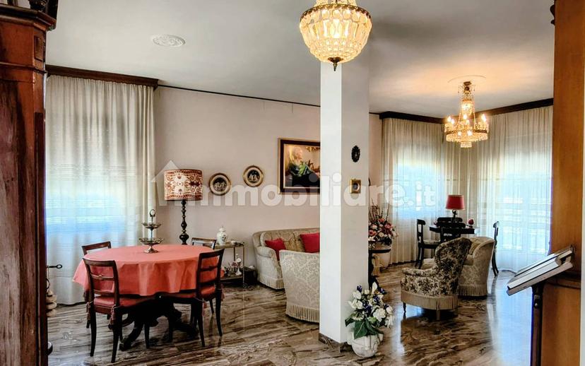 Attico buono stato, 214 m², Centro, San Severino Marche — foto 5 di 48