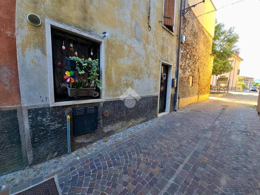 Bilocale via Ponte 123, Centro, Pescantina — foto 10 di 11