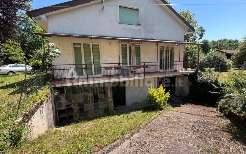 Villa unifamiliare via Giuseppe Mazzini 163, Centro, Tarcento — foto 17 di 32