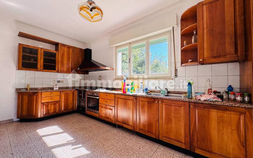 Villa unifamiliare via Giuseppe Mazzini 163, Centro, Tarcento — foto 6 di 32