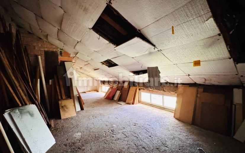 Villa unifamiliare via Giuseppe Mazzini 163, Centro, Tarcento — foto 24 di 32
