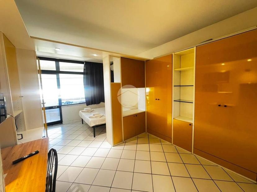 Monolocale via Toniolo, Lido di Camaiore, Camaiore