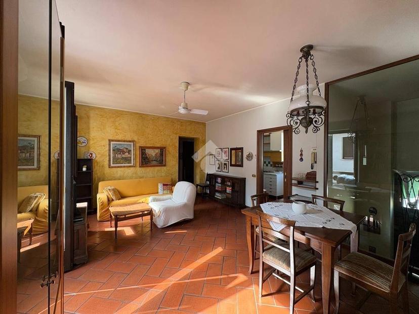 Bilocale via Guglielmo Marconi 31, Centro, Adrara San Martino — foto 3 di 10