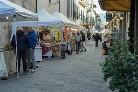 Attico via 4 Novembre 43, Camaiore Paese, Camaiore — foto 9 di 15
