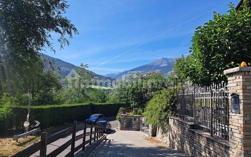 Villa bifamiliare frazione Closellinaz, Roisan — foto 81 di 100