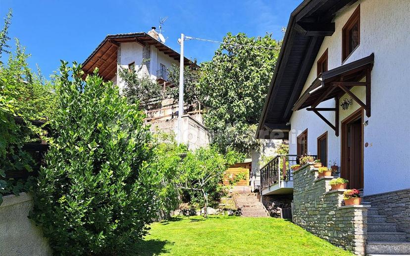 Villa bifamiliare frazione Closellinaz, Roisan — foto 46 di 100