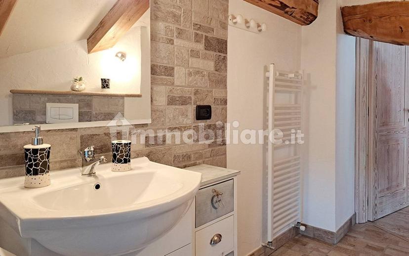 Villa bifamiliare frazione Closellinaz, Roisan — foto 13 di 100