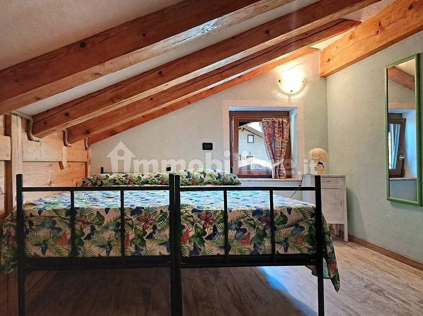 Villa bifamiliare frazione Closellinaz, Roisan — foto 18 di 100