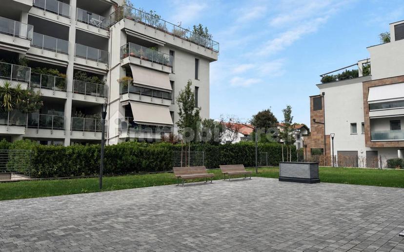 Trilocale via della Birona 58, Cazzaniga - Ospedale, Monza