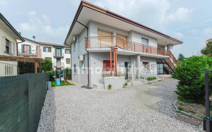 Villa bifamiliare via della Chiesa Zerman, Zerman, Mogliano Veneto — foto 11 di 19