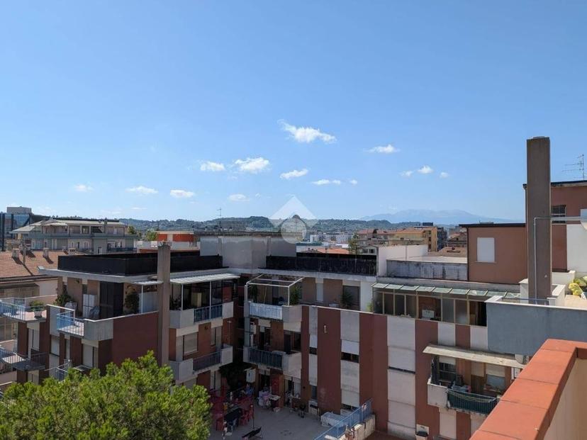 Quadrilocale via Piomba 35, Tiburtina, Pescara