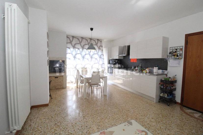 Quadrilocale via Ovidio, Restena, Arzignano — foto 16 di 19