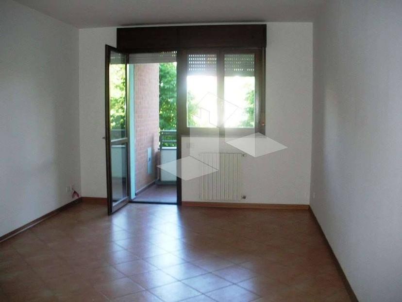 Trilocale buono stato, secondo piano, Buco del Signore - Acque Chiare, Reggio Emilia — foto 2 di 16