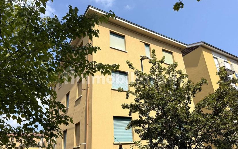 Trilocale buono stato, piano rialzato, Centro, Marullina, Casalecchio di Reno — foto 2 di 13
