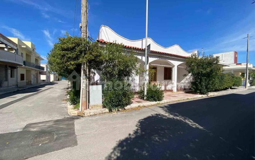 Quadrilocale via Venere 15, Specchiolla, Carovigno — foto 94 di 99