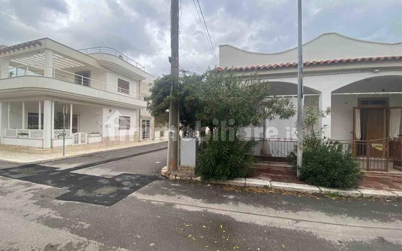Quadrilocale via Venere 15, Specchiolla, Carovigno — foto 5 di 99