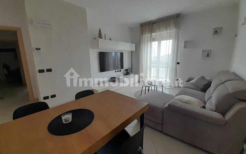 Trilocale via Europa 9, Centro, Covo — foto 11 di 21
