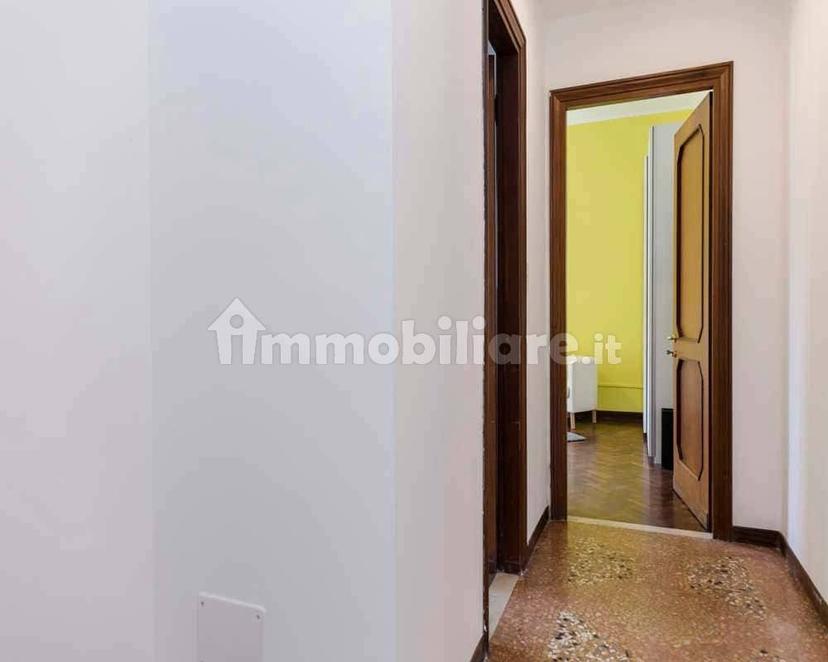 Stanza in affitto in appartamento viale Giovanni Vicini, Bologna
