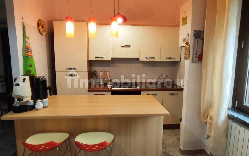 Bilocale via Valle 24, Centro, Valle Salimbene — foto 2 di 4