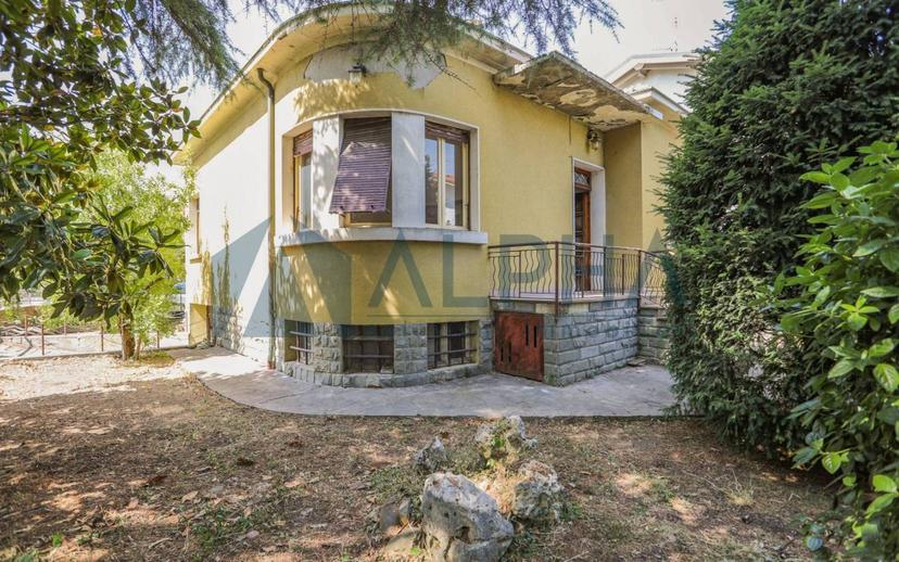 Villa unifamiliare via dei Garibaldini, Centro, Forlimpopoli — foto 4 di 34