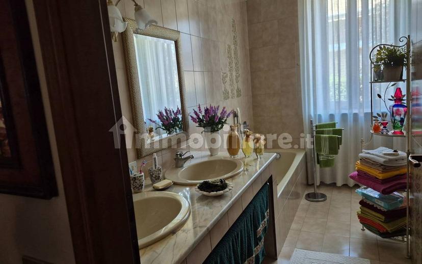 Villa unifamiliare via Libertà, Lazzate — foto 24 di 98