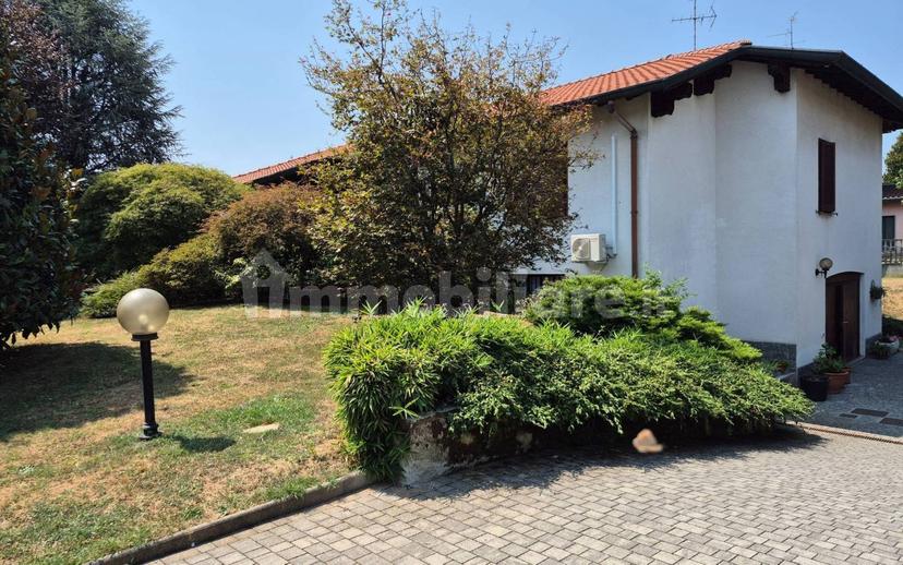 Villa unifamiliare via Libertà, Lazzate — foto 84 di 98