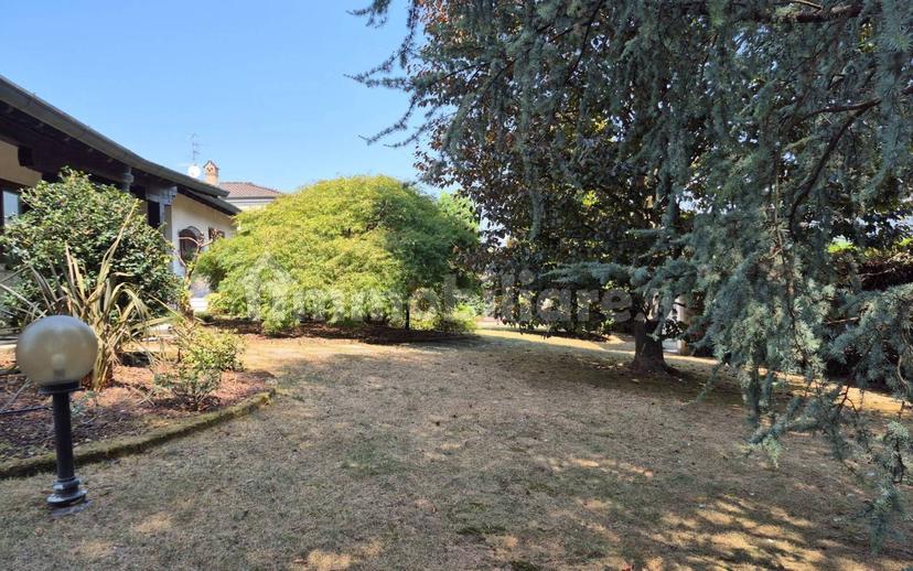 Villa unifamiliare via Libertà, Lazzate — foto 15 di 98