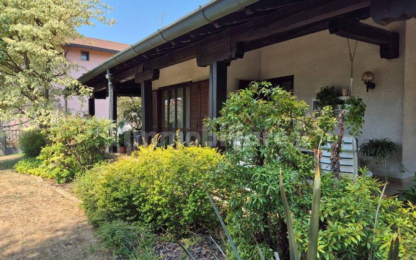 Villa unifamiliare via Libertà, Lazzate — foto 57 di 98