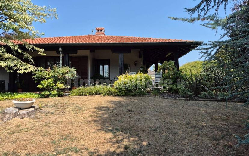 Villa unifamiliare via Libertà, Lazzate — foto 34 di 98