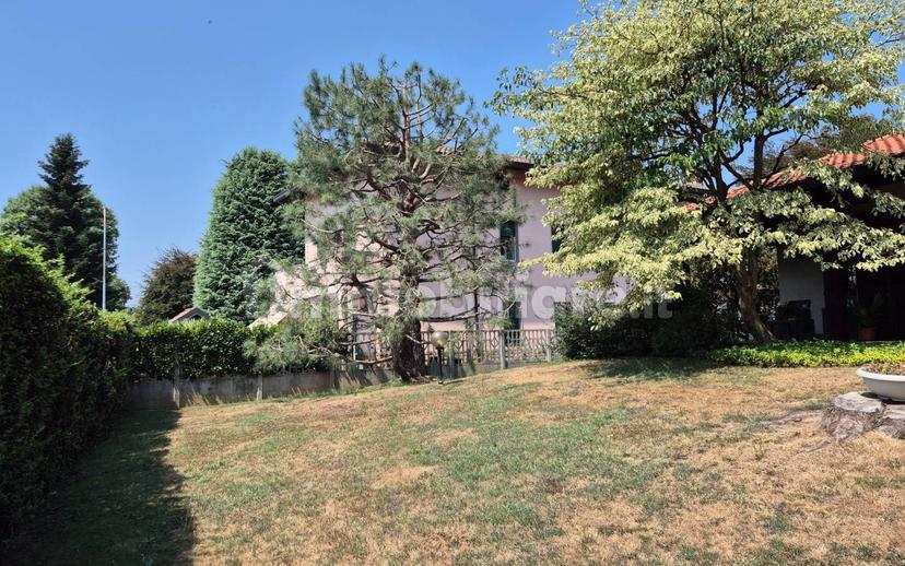 Villa unifamiliare via Libertà, Lazzate — foto 21 di 98