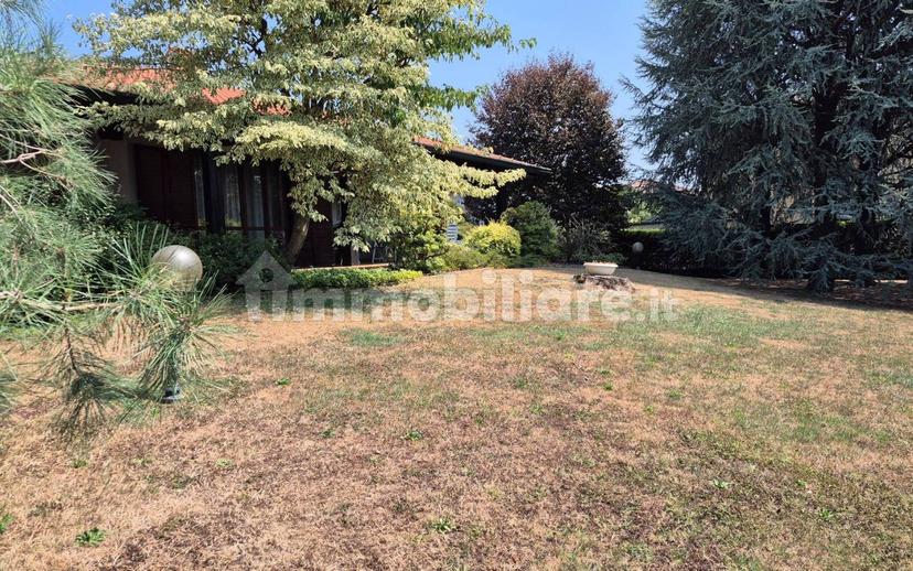 Villa unifamiliare via Libertà, Lazzate — foto 37 di 98