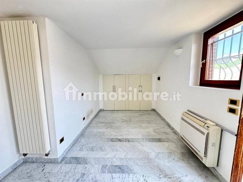 Appartamento via oslavia 24, San Biagio, Monza — foto 17 di 36