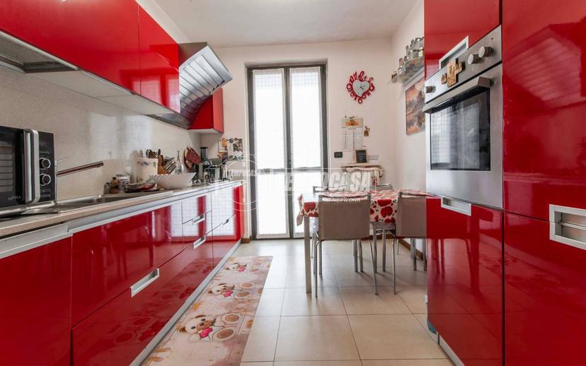 Trilocale via Giardini 157, Centro, Marnate — foto 17 di 21