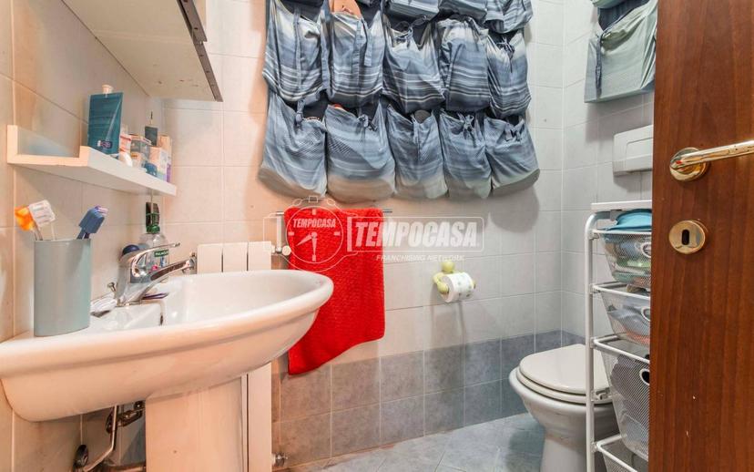 Trilocale via Giardini 157, Centro, Marnate — foto 14 di 21