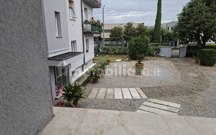 Trilocale via Industriale 11, Centro, San Zeno Naviglio — foto 12 di 19