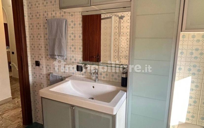 Stanza singola via delle Ortensie 8, Rieti — foto 2 di 19