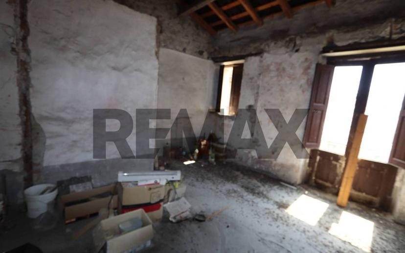 Terratetto unifamiliare 83 m², da ristrutturare, Calatabiano — foto 5 di 32
