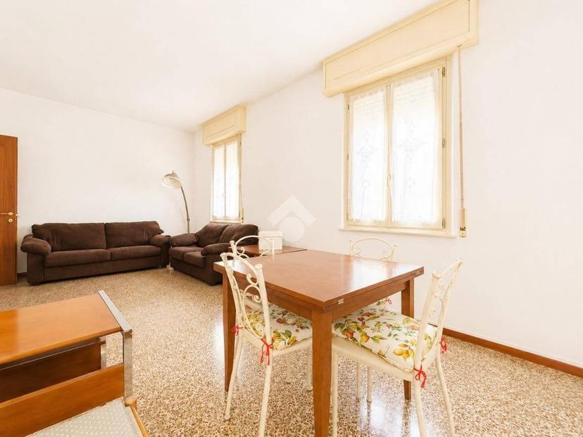 Trilocale via Gabriele D'Annunzio 1, Centro, Pandino — foto 12 di 23