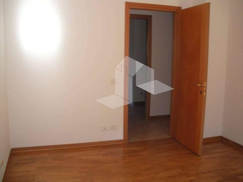 Trilocale buono stato, secondo piano, Buco del Signore - Acque Chiare, Reggio Emilia — foto 5 di 16