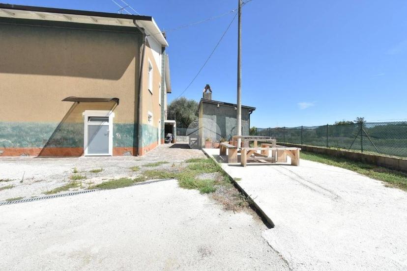 Terratetto unifamiliare via Provinciale le Uso 121, Borghi — foto 23 di 24