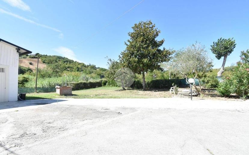 Terratetto unifamiliare via Provinciale le Uso 121, Borghi — foto 17 di 24