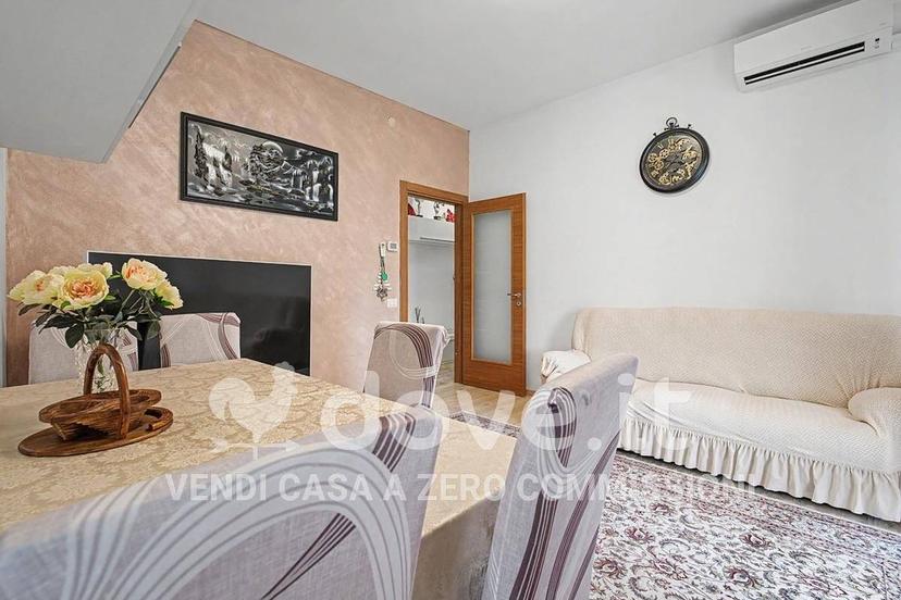 Quadrilocale via del Lavoro 42, Centro, Sommacampagna — foto 4 di 35
