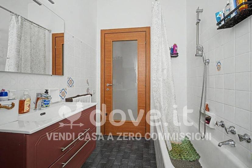 Quadrilocale via del Lavoro 42, Centro, Sommacampagna — foto 14 di 35