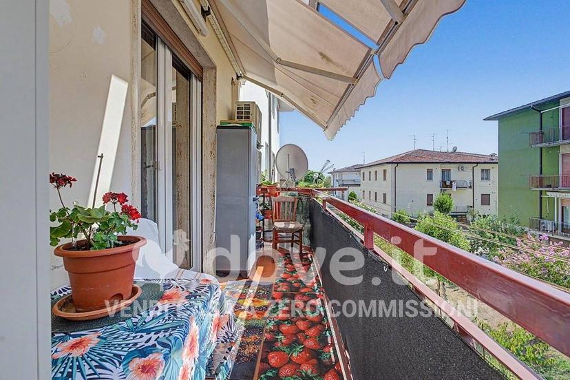 Quadrilocale via del Lavoro 42, Centro, Sommacampagna — foto 27 di 35