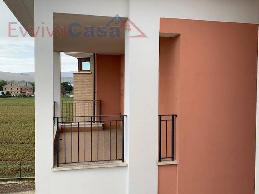 Quadrilocale via Nicola Bobadilla, Recanati — foto 2 di 26