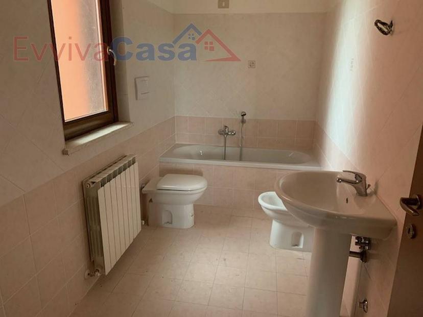 Quadrilocale via Nicola Bobadilla, Recanati — foto 25 di 26
