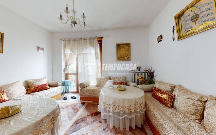 Quadrilocale ottimo stato, quinto piano, Centro, Bra — foto 4 di 18